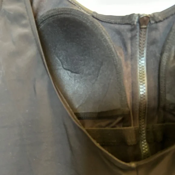 Aqua Green Women’s Zipper Front Black One-Piece Swimsuit Size: XL - Picture 5 of 7